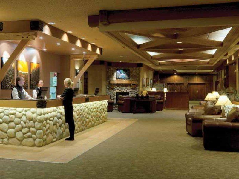 เอลค์ + อเวนิว โฮเต็ล Hotel แบมฟ์ ภายนอก รูปภาพ